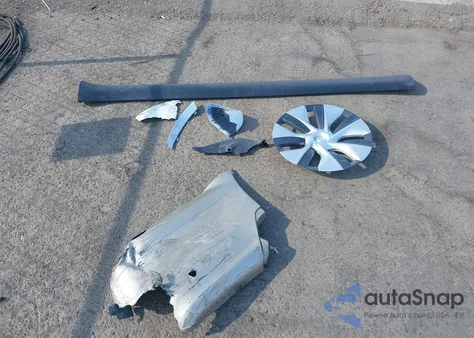 2021 Tesla Model Y Long Range Dual Motor All-Wheel Drive из США, поврежденный, VIN 5YJYGDEE1MF271568